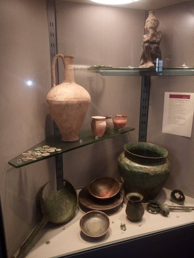 Etruscan and Roman Artifacts