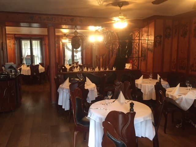 Unique Atmosphere & Decor