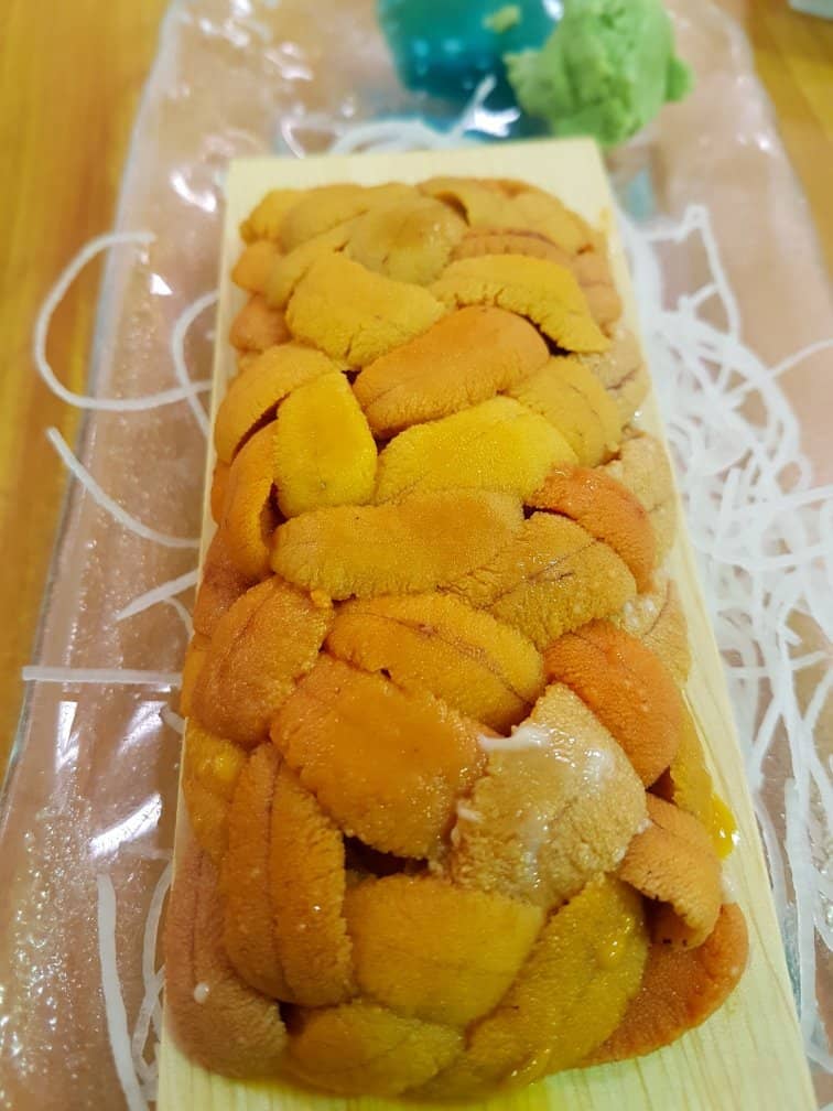 Daytime Auction Spectacle