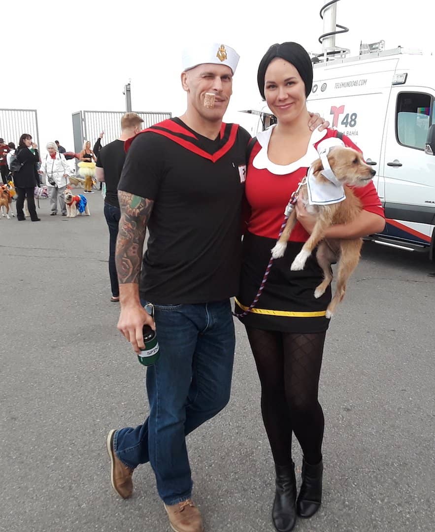 Live Music & Lively Atmosphere