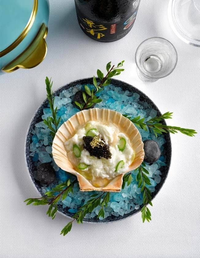 Signature Cantonese & Schezwan Fare