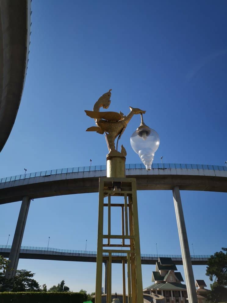 Lush Green Spaces & Trails