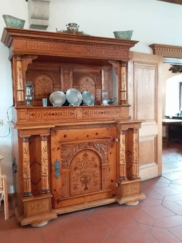 Castle Hotel & Restaurant