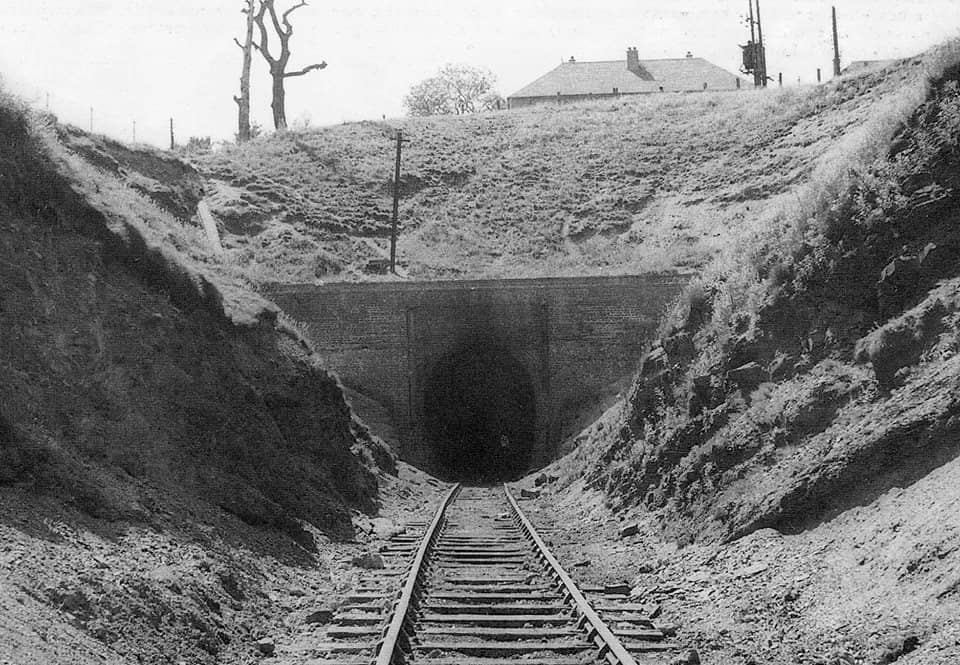 Surface Buildings & Structures