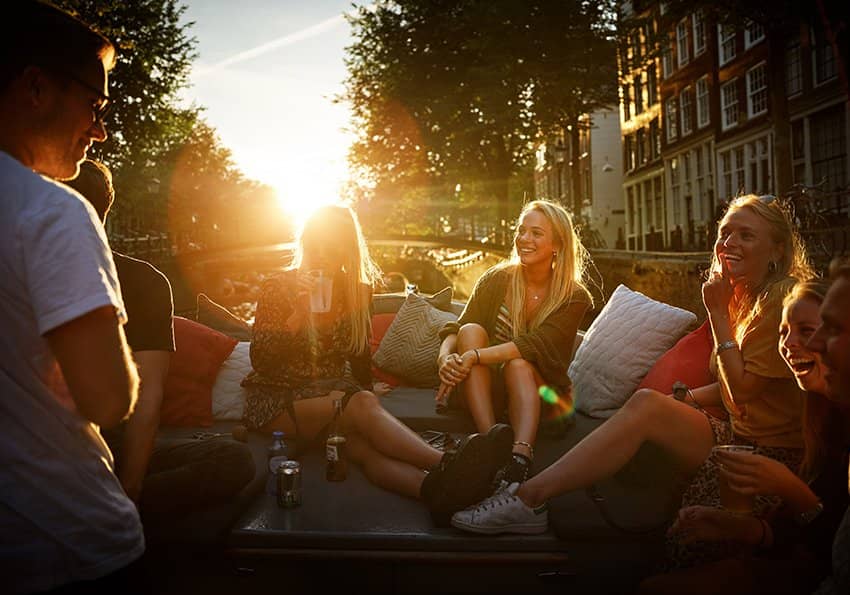 Classic Canal Cruise with Cheese & Wine