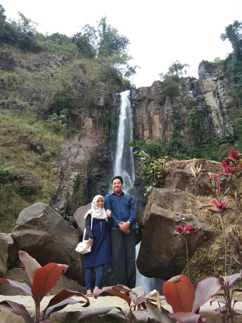 Rocky Riverbed Exploration