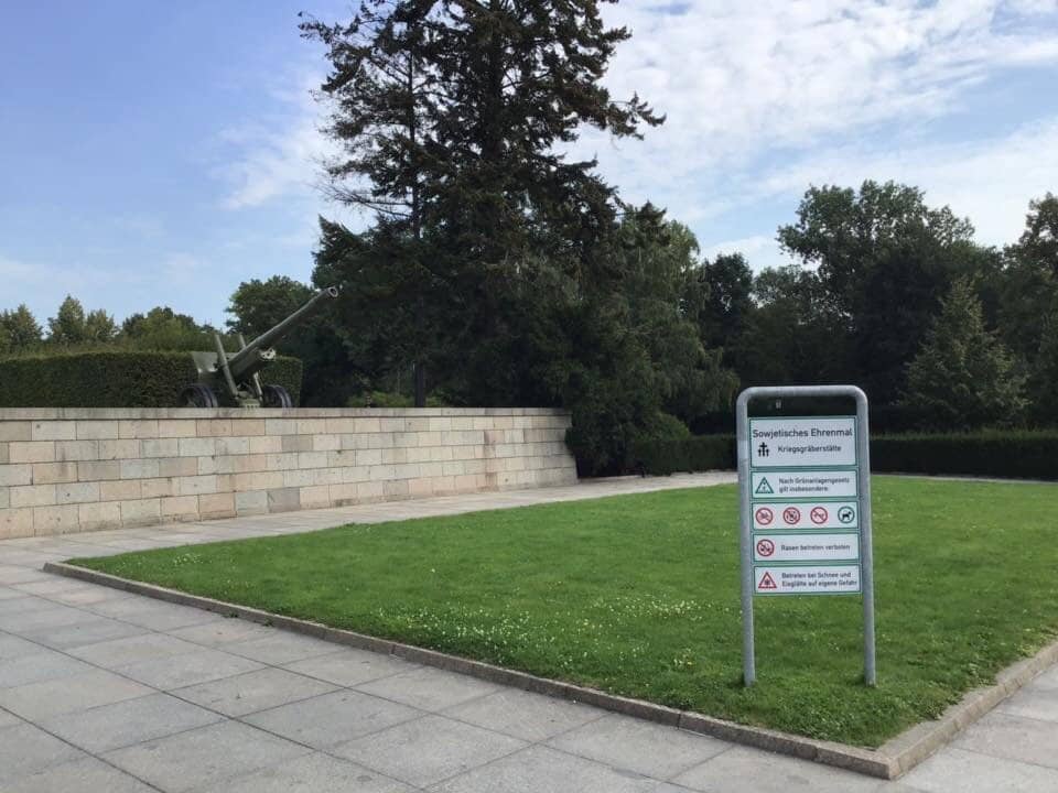 T-34 Tanks and Howitzers