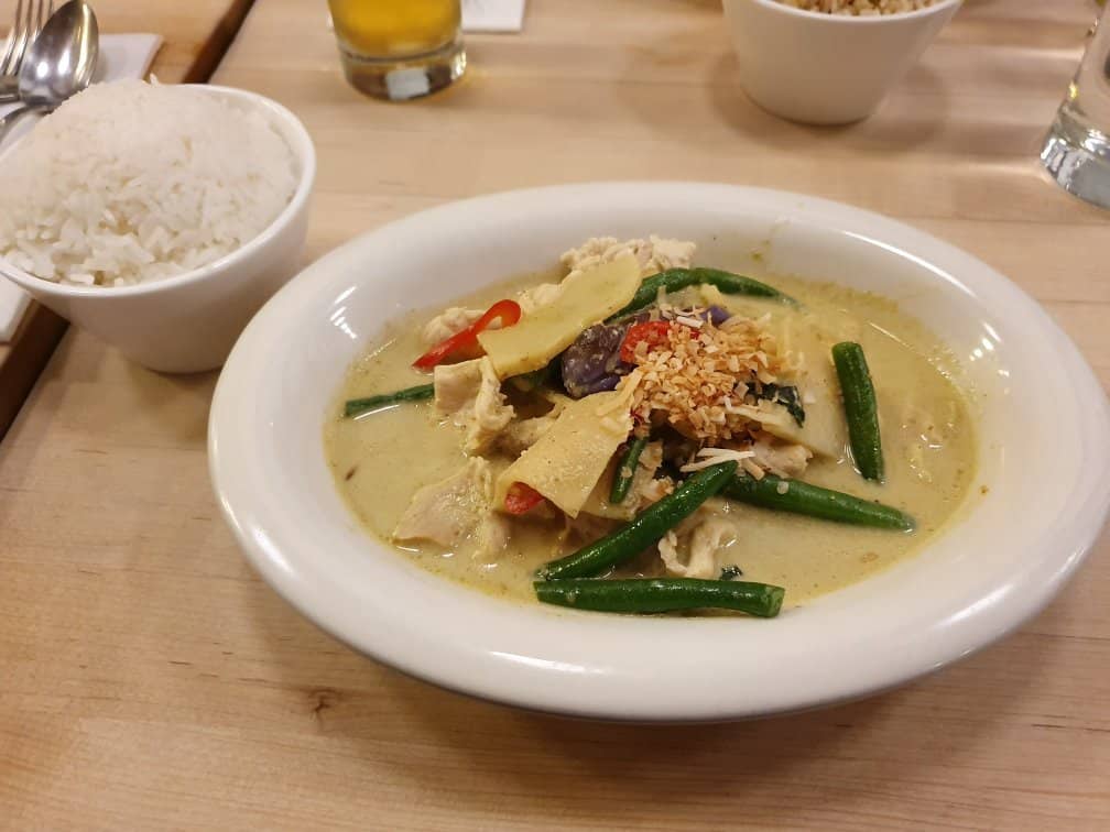 Cozy & Elegant Atmosphere