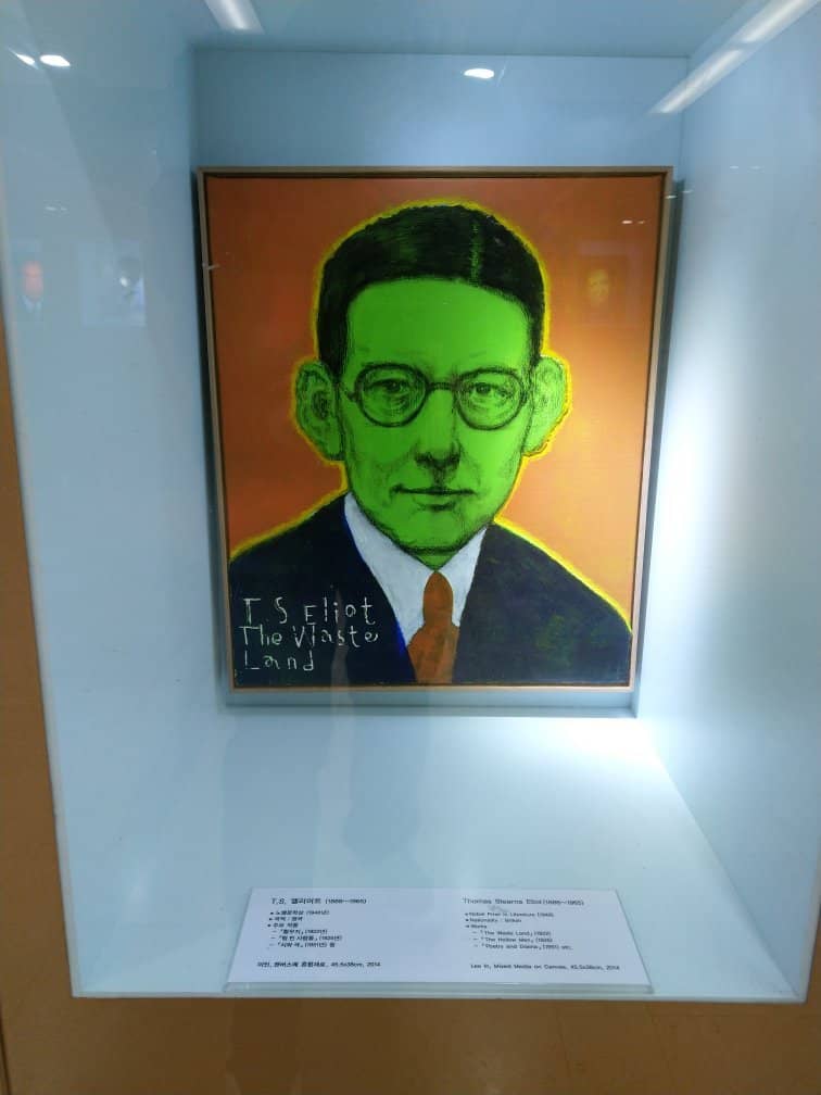 Cultural Exhibits & Cafés