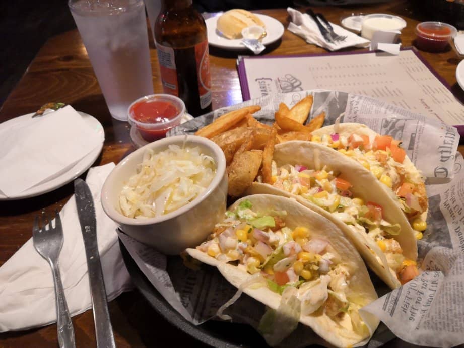 Cozy Alleyway Seating