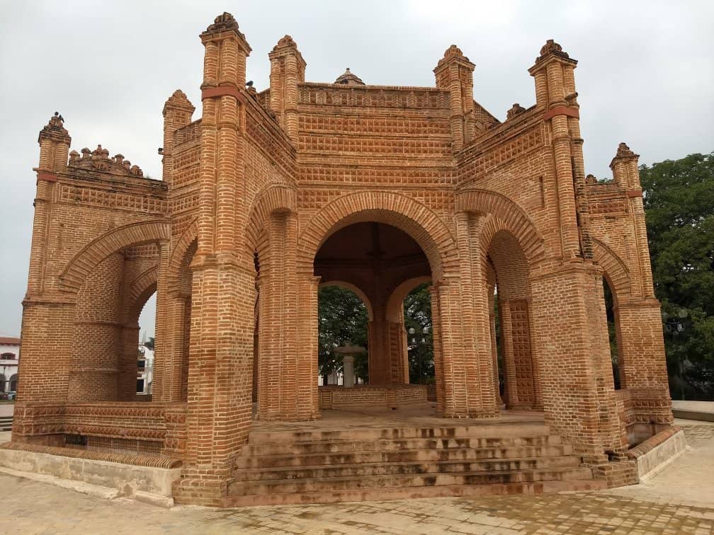 Artisan Shops & Local Sweets