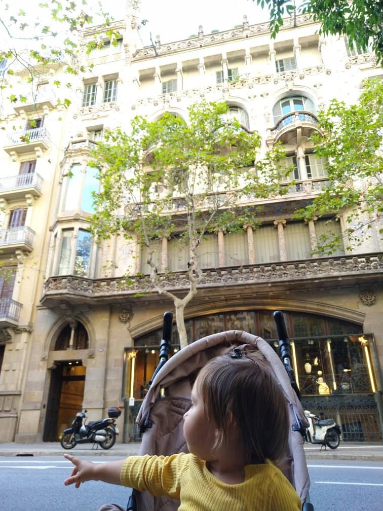 Lobby's Plant Motifs