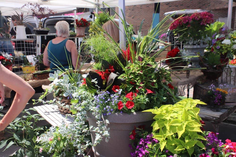 Artisan Crafts & Goods