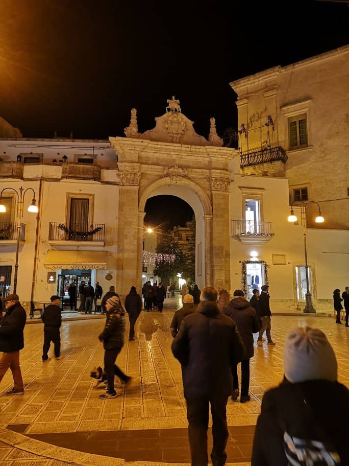 Local Seafood Dining