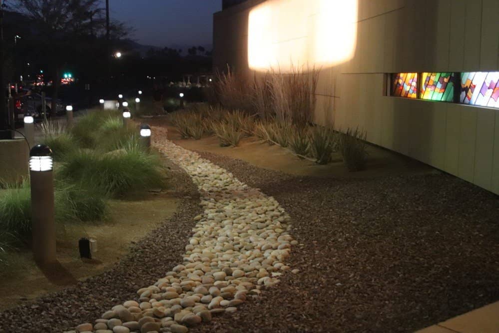 Modern Library & Cafe