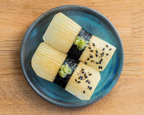 Quirky Decor & Cozy Ambiance