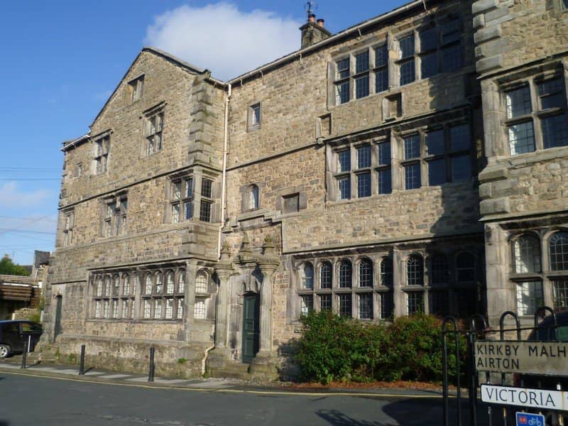 The Folly Building Itself