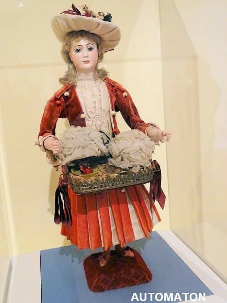 Doll and Dollhouse Exhibits