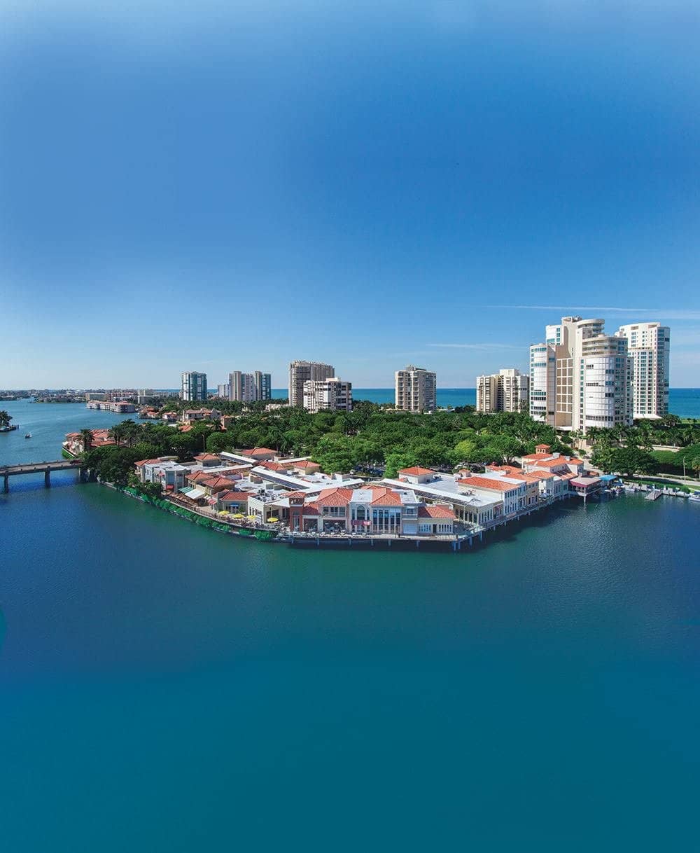 Picturesque Venetian Bay Strolls