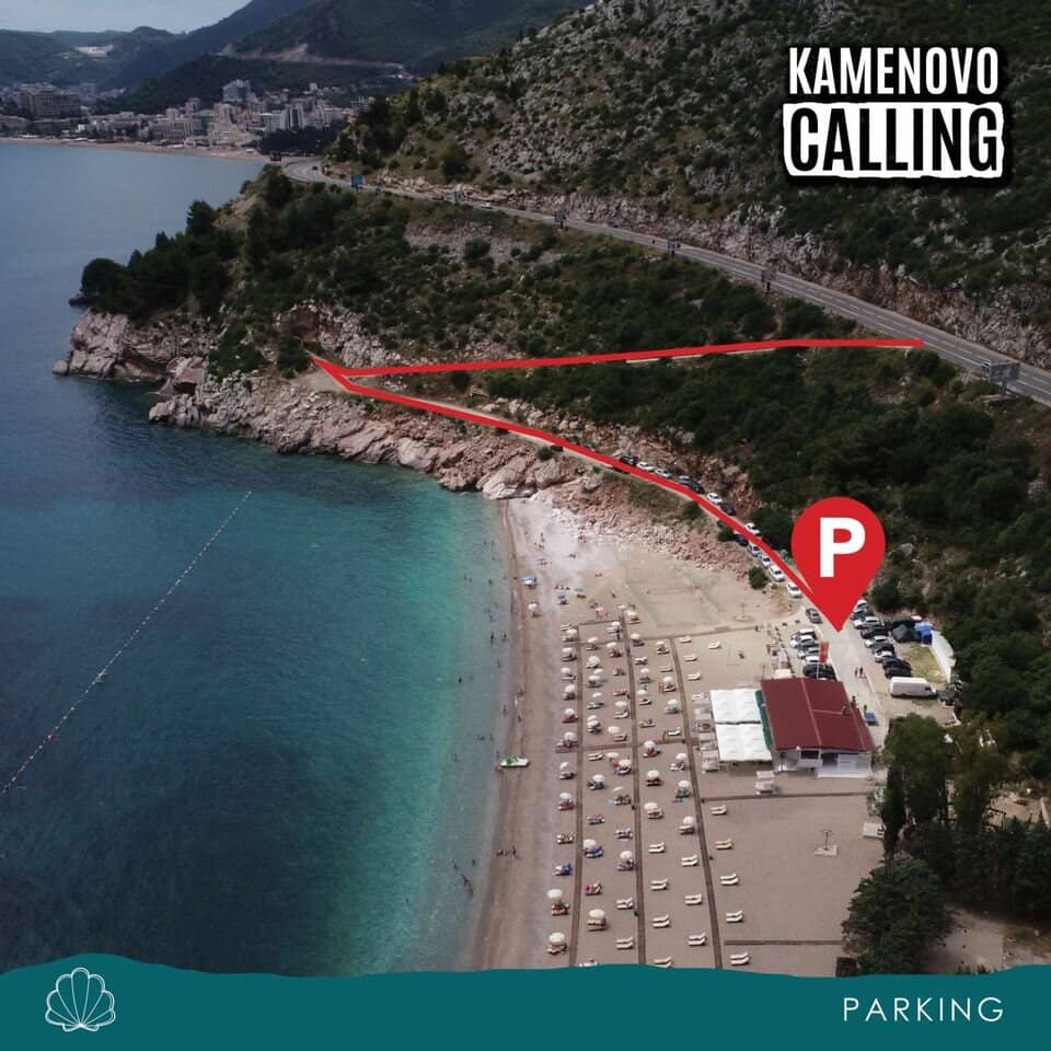 Vibrant Beach Bars & Restaurants