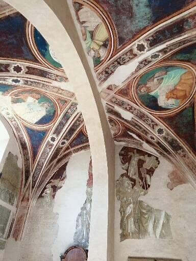 Unfinished Façade Grandeur