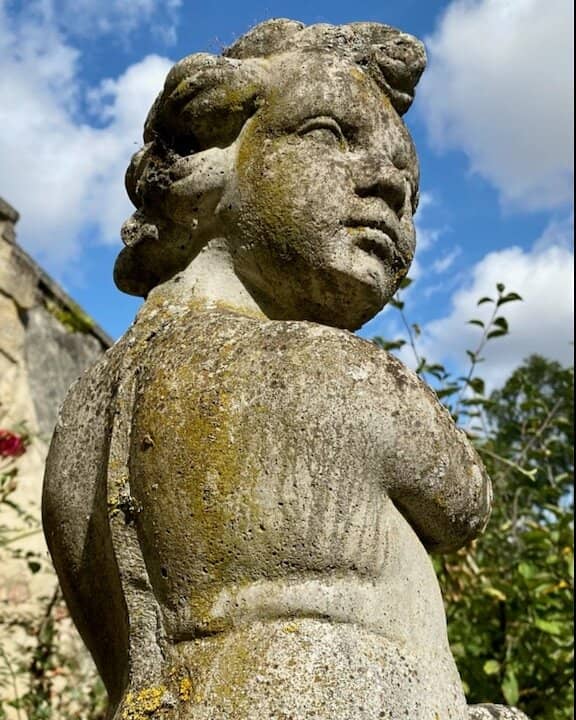 Peaceful Countryside Ambiance