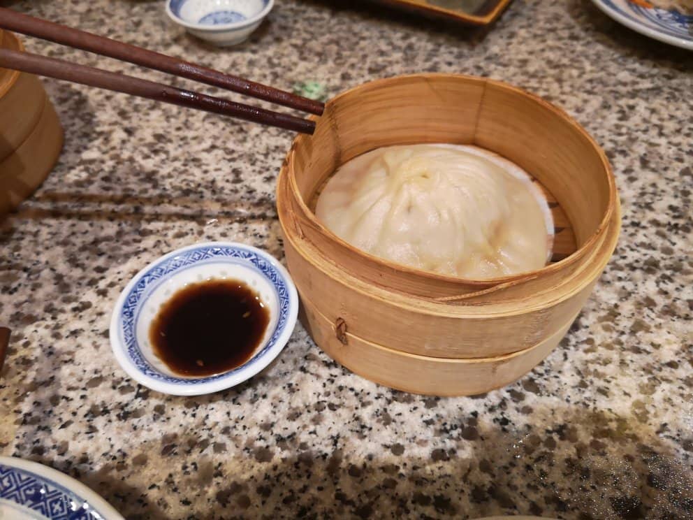 Vibrant Food Plaza Atmosphere