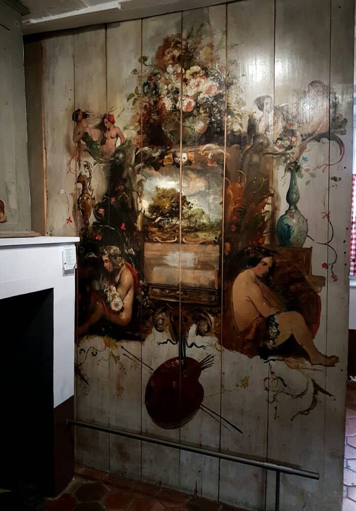 The Painters' Village Atmosphere