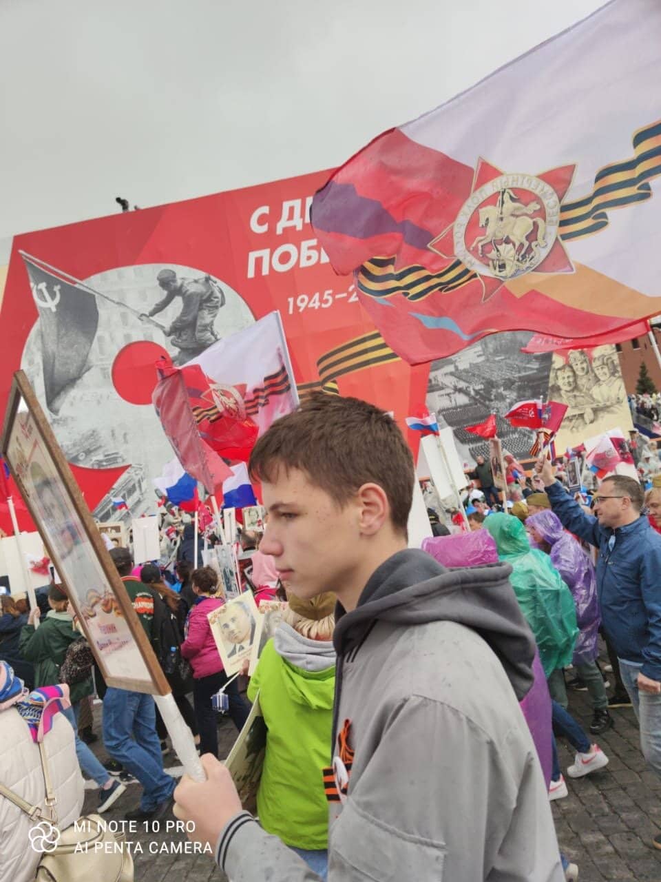 Upscale Boutiques & Cafes