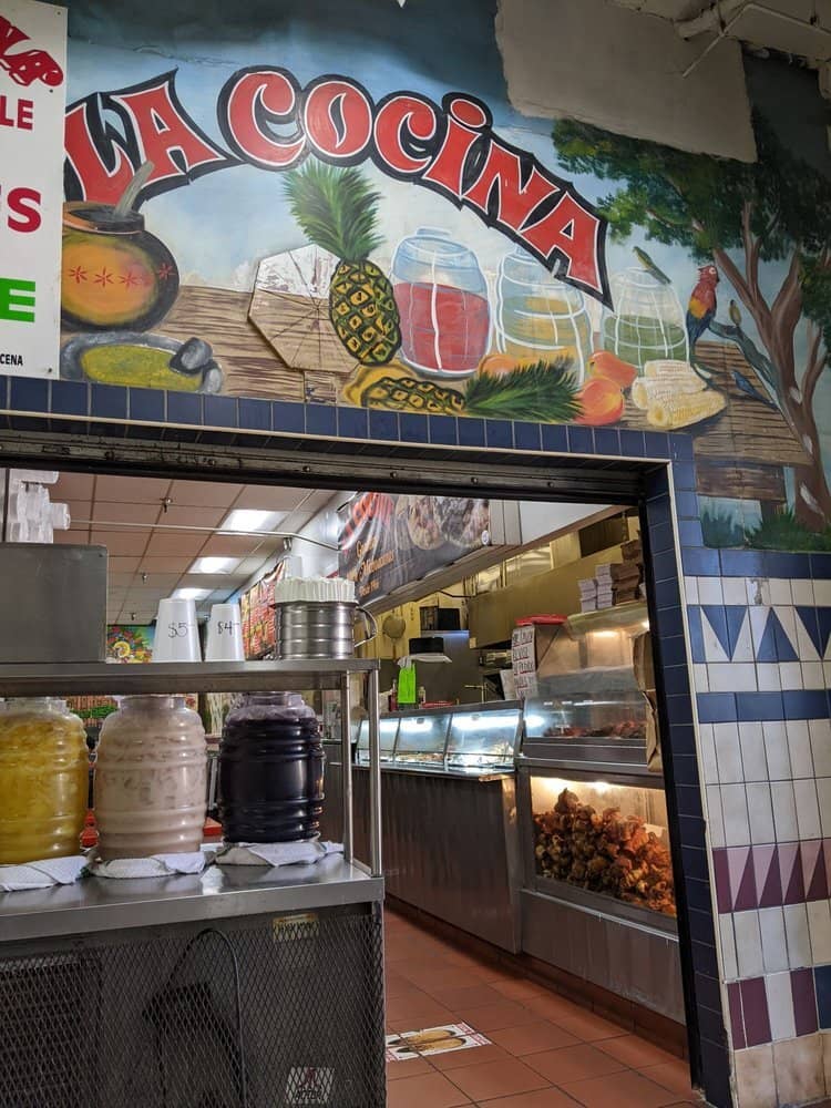 Artisan & Souvenir Shopping