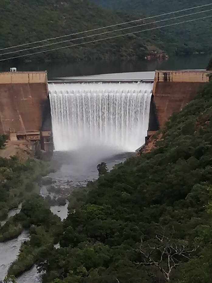 Knowledgeable Guides