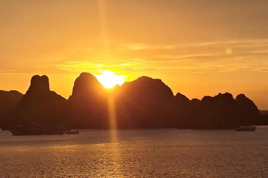 Luxurious Cabins with Views