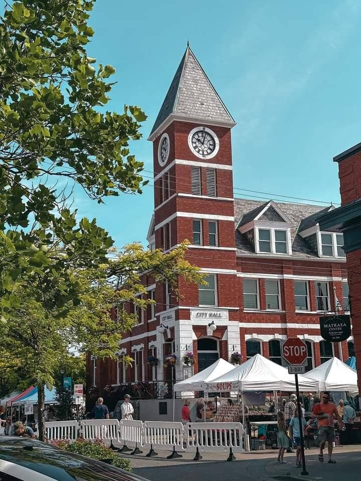 Artisanal Crafts & Goods