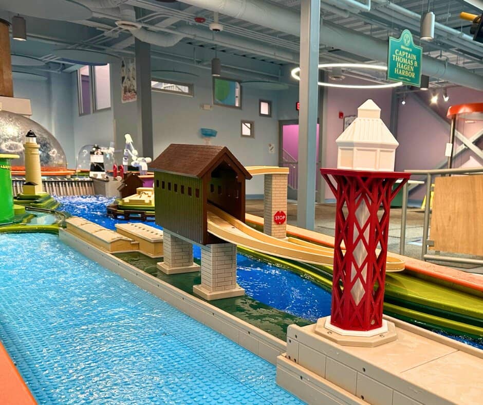 Interactive Water Table & Pirate Ship