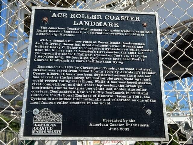 Luna Park Amusements