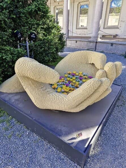 The Circular Portico