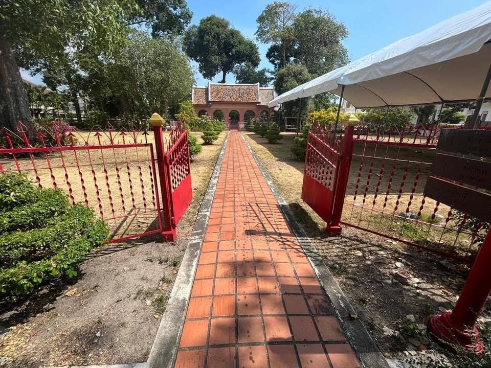 Chinese Deities Stone Carvings