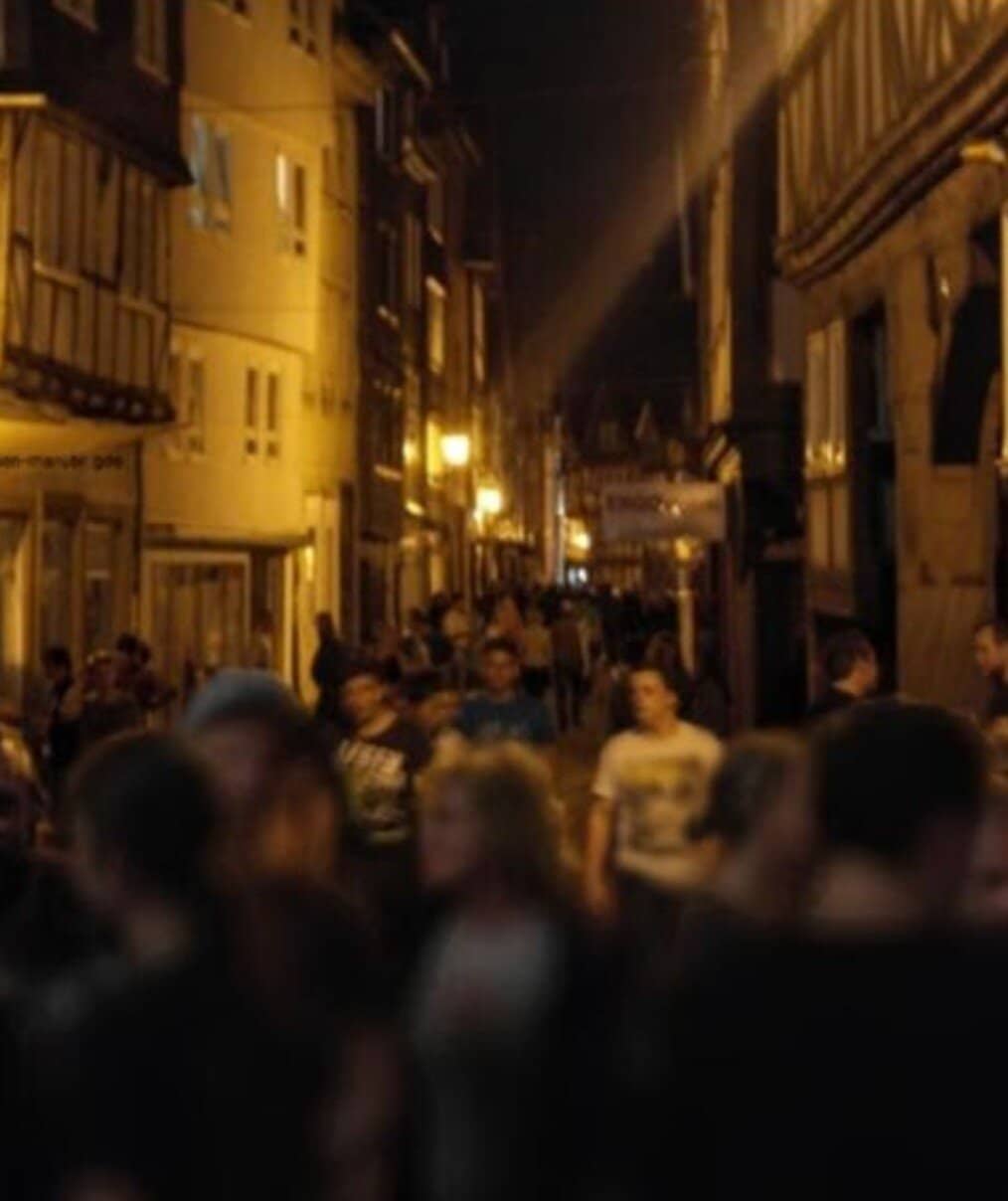 Authentic Local Atmosphere