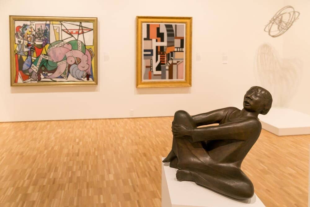 Global Art Collections