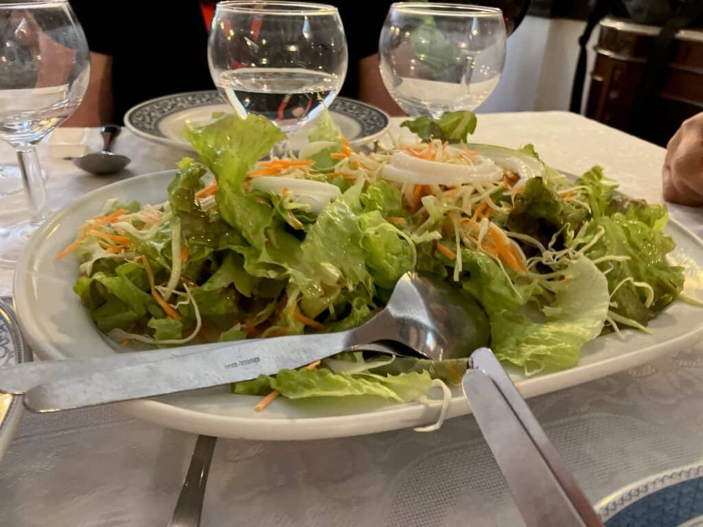 Cozy & Colloquial Atmosphere