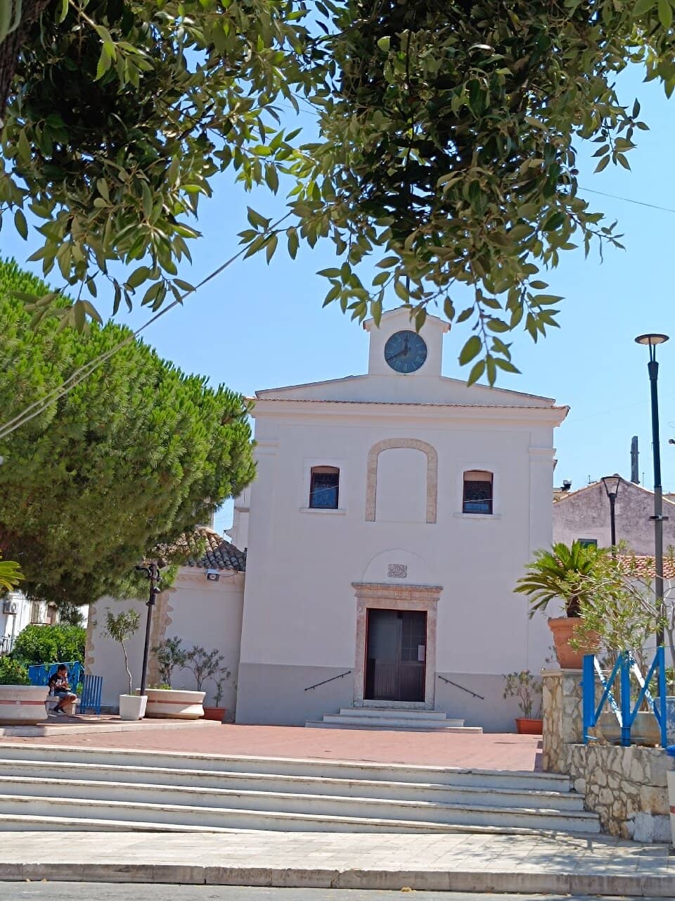 Madonna and Child Statue