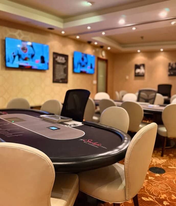 Live Music at Red Bar Lounge