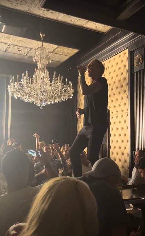 Live Music & Cocktails