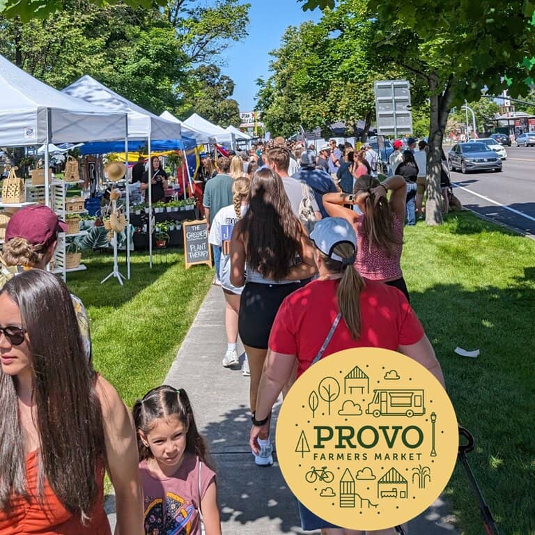 Live Music & Community Vibe