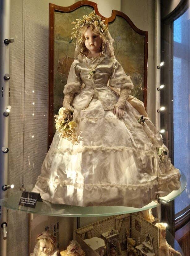 Interactive Tablet Guide