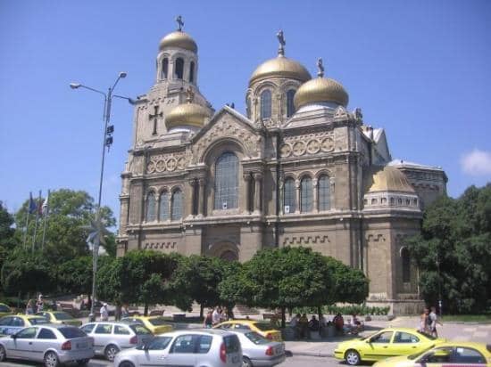 Intricate Murals & Frescoes