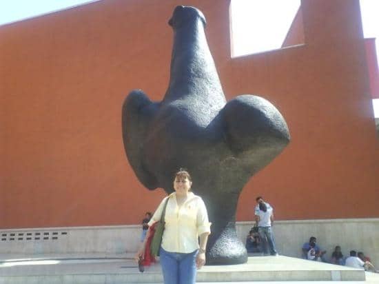 Pico y Elote by Damián Ortega