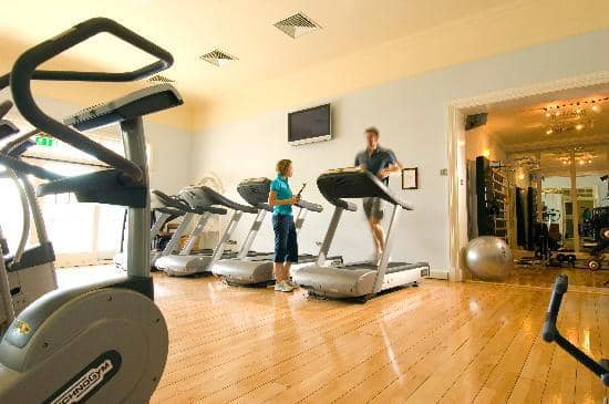 Expansive Estate Grounds