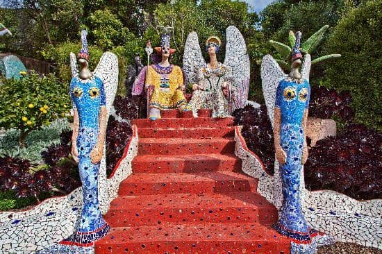 Mosaic Garden Wonderland