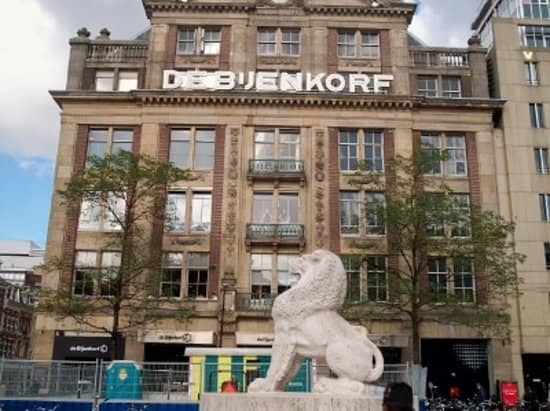 Top-Floor Cafeteria & Food Court